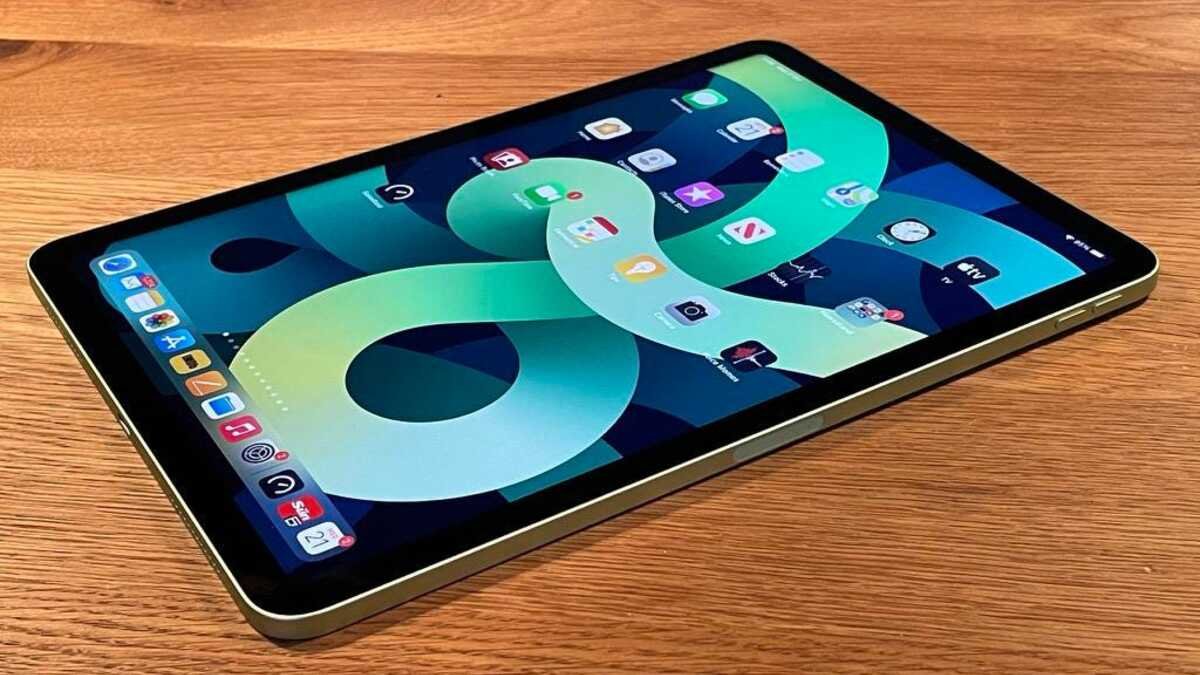 How You Can Pre-order the New Apple iPad Air 5 (2022) How You Can Pre-order the New Apple iPad Air 5 (2022)