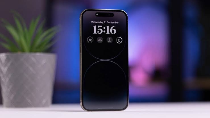 Set Up Always-On Display on the Apple iPhone 14 Pro